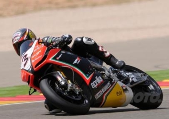 Superbike. Biaggi vince Gara 1 ad Aragon Superbike. Biaggi vince Gara 1 ad Aragon