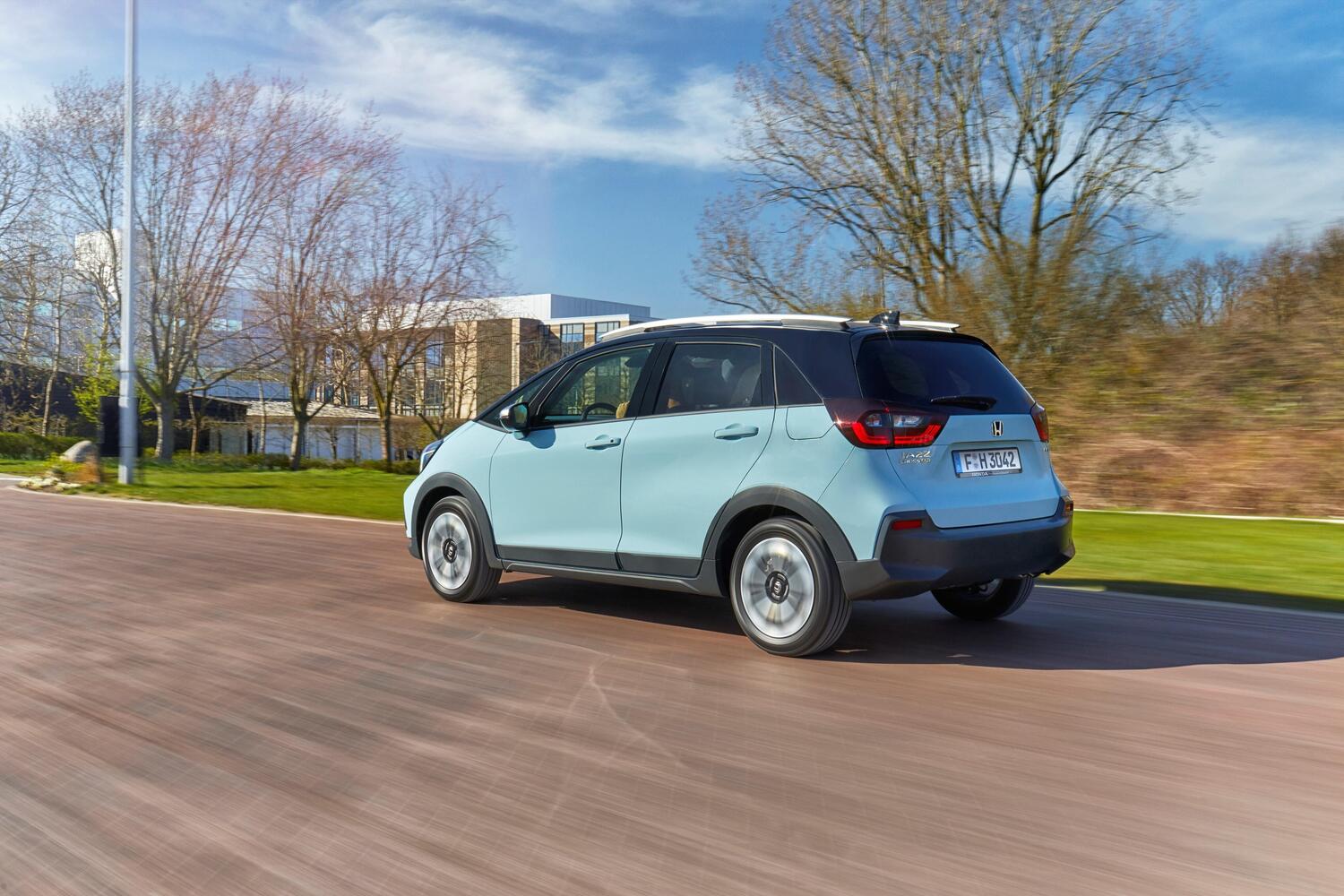 Nuova Honda Jazz ibrida e:HEV, Avanti la piccola Crossover senza cambio che viaggia tanto in EV
