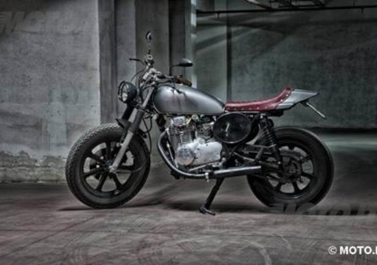 Le strane di Moto.it: Yamaha XS400 Flat Jap Le strane di Moto.it: Yamaha XS400 Flat Jap