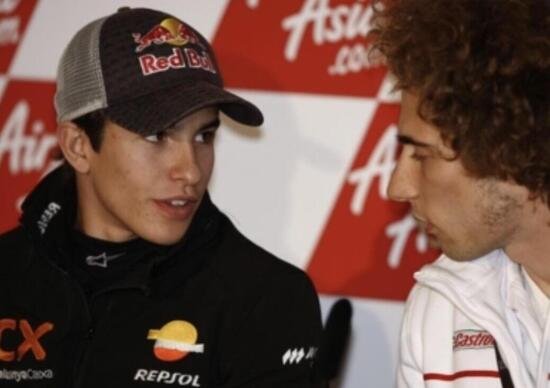 MotoGP. Marquez in pista? Paolo Simoncelli: Mi emoziona! Che battaglie sarebbero state tra Marc e il nostro Marco MotoGP. Marquez in pista? Paolo Simoncelli: Mi emoziona! Che battaglie sarebbero state tra Marc e il nostro Marco