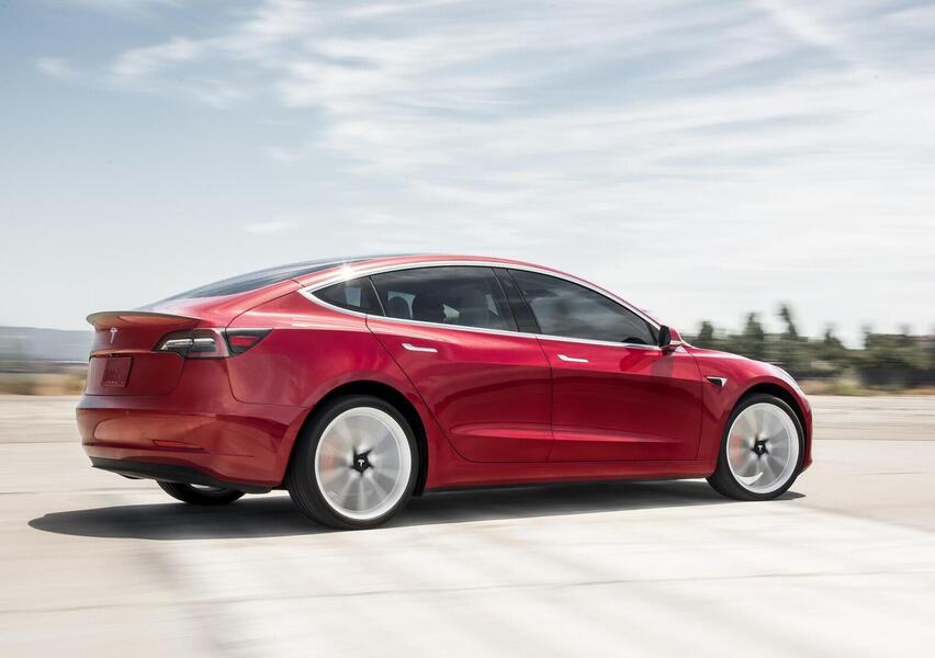Tesla Model 3 Catalogo e listino prezzi Tesla Model 3 Automoto.it