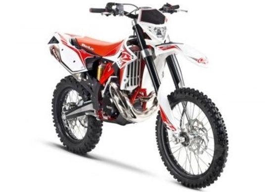 La gamma Beta Enduro 2013. Arrivano anche i 2 tempi! La gamma Beta Enduro 2013. Arrivano anche i 2 tempi!
