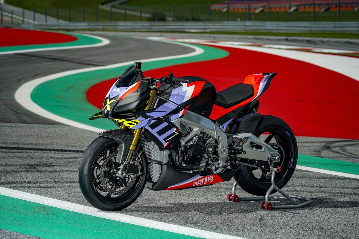 The Tuono V4X vanished in a flash: Aprilia increases production of the V4 X – News