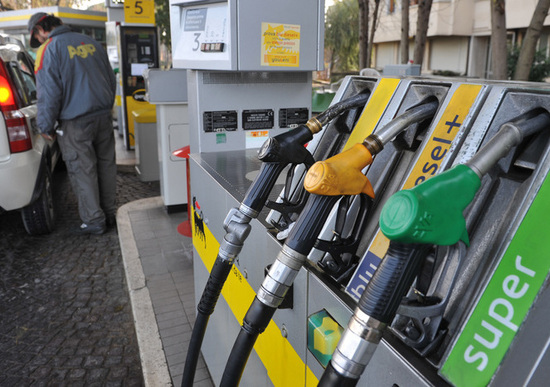 Carburanti: nel 2020 consumi a picco Carburanti: nel 2020 consumi a picco