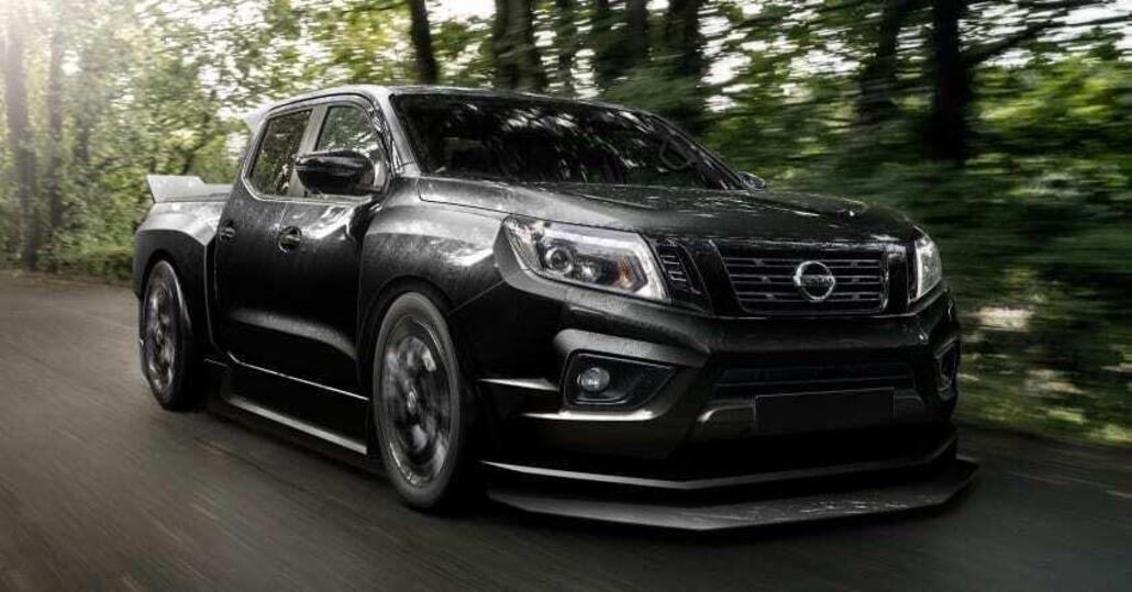 Monstre-Navara o Navara-R? Il pick-up Nissan con il motore V6 della Skyline da 1000 CV