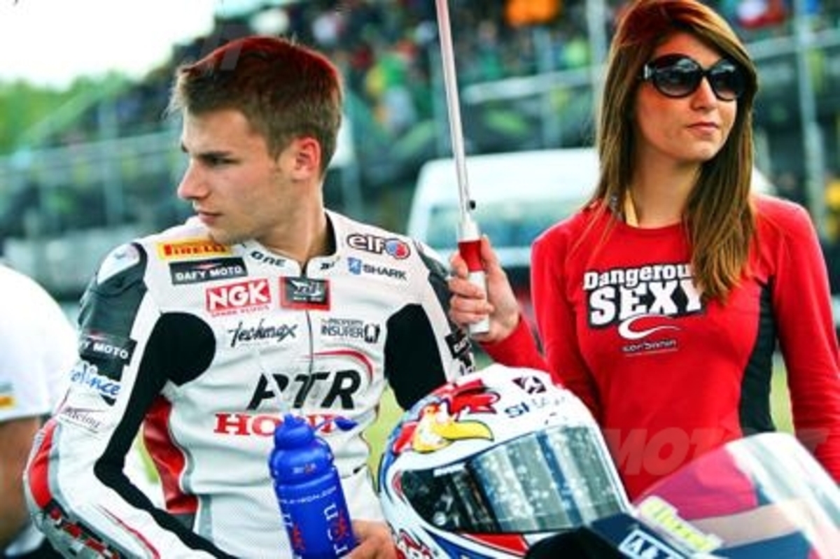 Jules Cluzel con il team Fixi Crescent Suzuki - Superbike - Moto.it