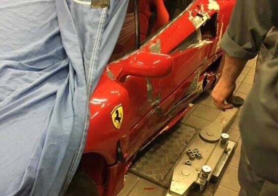 Compra una Ferrari F40 e fa oltre 300.000€ di danni in 30 minuti Compra una Ferrari F40 e fa oltre 300.000€ di danni in 30 minuti