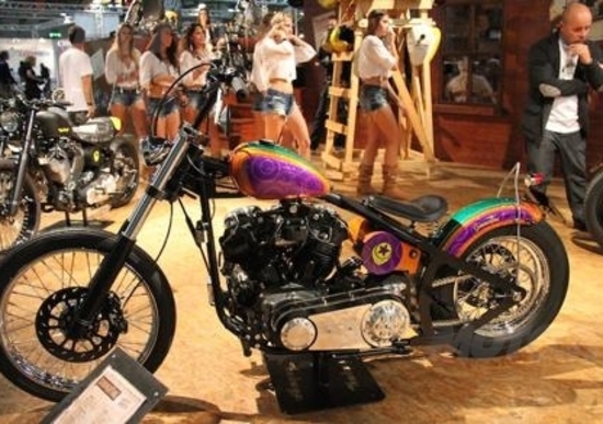 Headbanger: la collezione 2013 ad EICMA Headbanger: la collezione 2013 ad EICMA