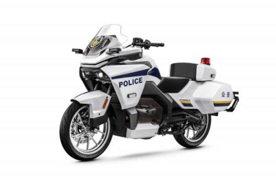 CFMOTO 300GT-E: arriva l'elettrica per la polizia cinese CFMOTO 300GT-E: arriva l'elettrica per la polizia cinese