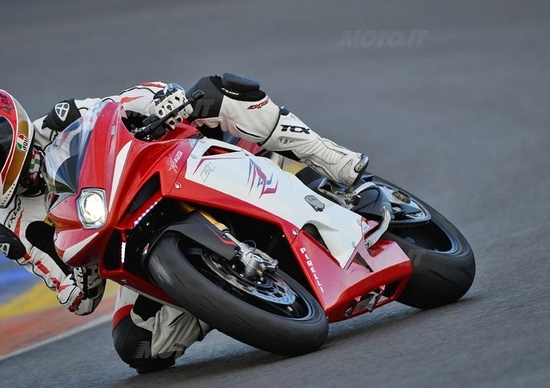 MV Agusta F4 e F4RR 2013 MV Agusta F4 e F4RR 2013