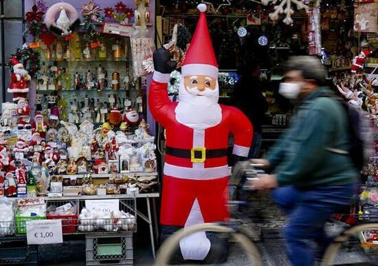 Natale e Capodanno 2020, spostamenti: cosa si può fare e cosa no Natale e Capodanno 2020, spostamenti: cosa si può fare e cosa no
