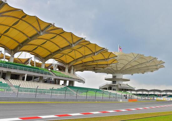 MotoGP 2021 e Covid-19: cancellati i test di Sepang; Dorna, Irta e FIM valutano Jerez o Portimao MotoGP 2021 e Covid-19: cancellati i test di Sepang; Dorna, Irta e FIM valutano Jerez o Portimao