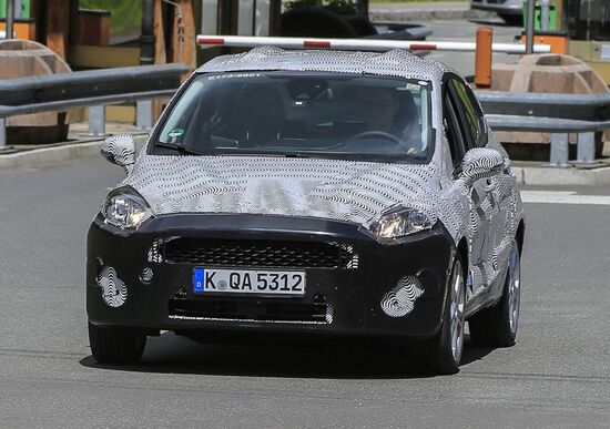 Ford Fiesta, gli scatti rubati della settima generazione Ford Fiesta, gli scatti rubati della settima generazione