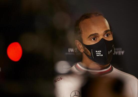 Formula 1, è ufficiale: Lewis Hamilton in Mercedes anche nel 2021 Formula 1, è ufficiale: Lewis Hamilton in Mercedes anche nel 2021