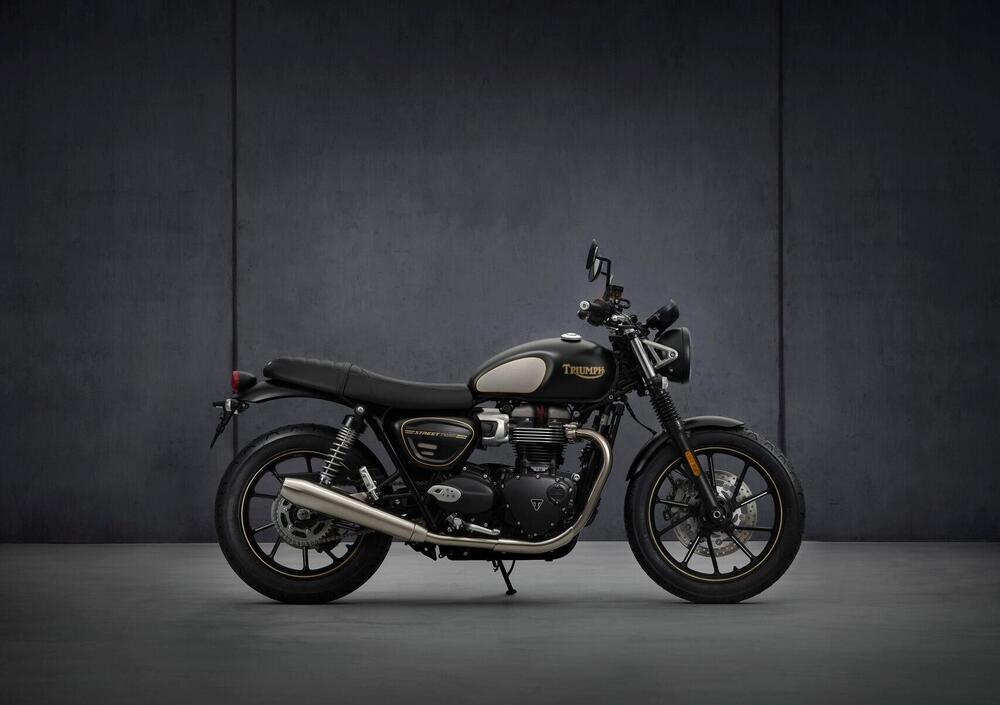 Triumph Street Twin 900 (2021 - 22), Prezzo E Scheda Tecnica - Moto.it