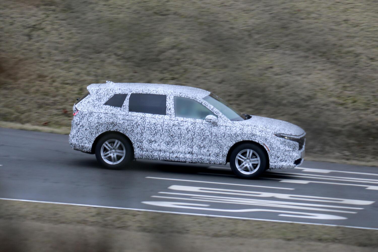 Honda CR-V, le foto spia
