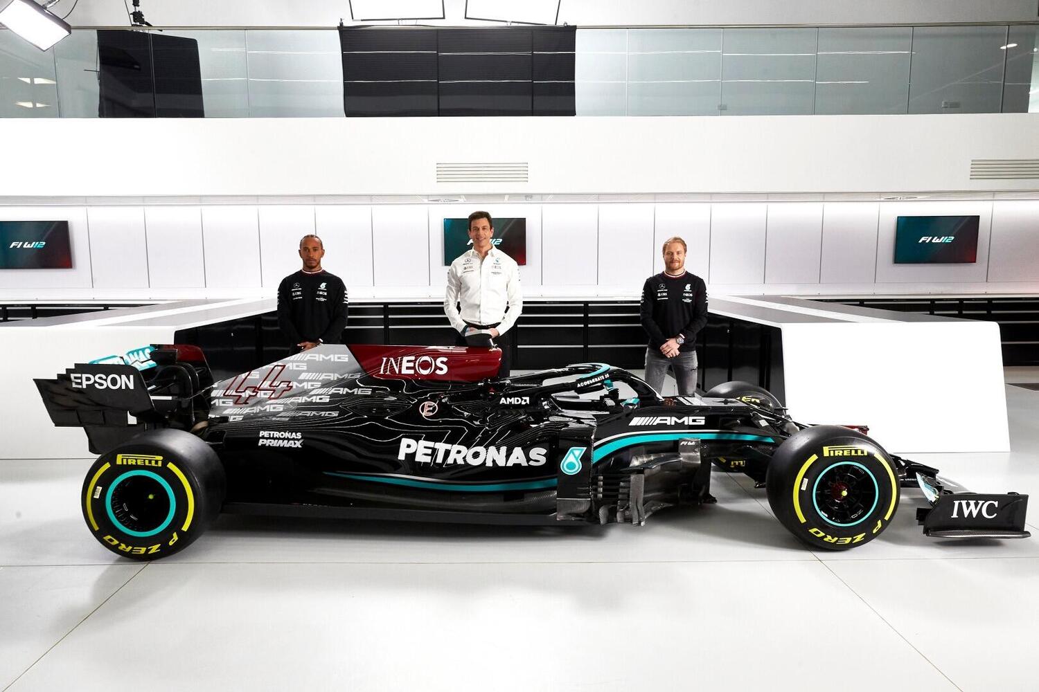 F1, Mercedes, Wolff: «La base di partenza per il futuro? Hamilton e Bottas»