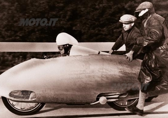 Novant'anni di vittorie BMW Novant'anni di vittorie BMW
