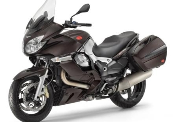 Moto Guzzi: nuovi colori per la V7 Special e la Norge GT8V Moto Guzzi: nuovi colori per la V7 Special e la Norge GT8V