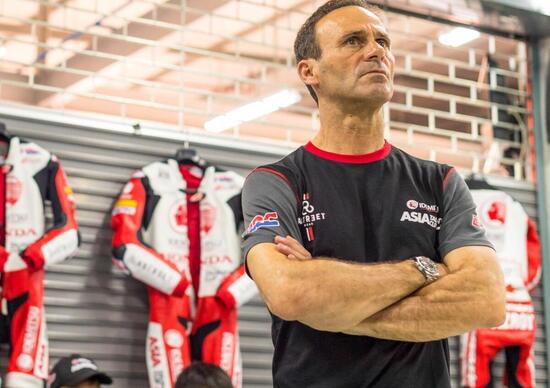 MotoGP. Alberto Puig ammette: questa Honda ha qualche problema, ma niente drammi MotoGP. Alberto Puig ammette: questa Honda ha qualche problema, ma niente drammi
