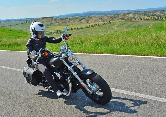 Harley-Davidson Sportster 1200 Custom CB Harley-Davidson Sportster 1200 Custom CB
