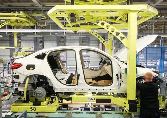 Crisi dei chip, guai per tutta l’industria automotive Crisi dei chip, guai per tutta l’industria automotive