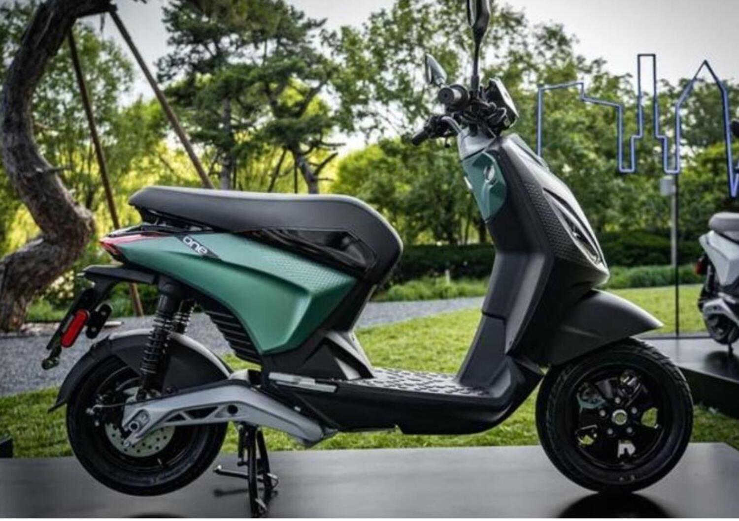 Piaggio ONE. Sono tre le versioni dello scooter elettrico Moto.it