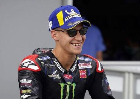 Alpinestars: ecco la soluzione per evitare un altro striptease alla Quartararo Alpinestars: ecco la soluzione per evitare un altro striptease alla Quartararo