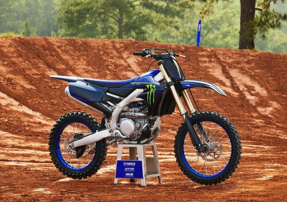 Yamaha YZ 450 F Monster Energy (2022), prezzo e scheda tecnica Moto.it