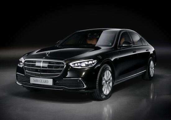 Nuova Mercedes Classe S Guard, la limousine antiproiettile con un V12 da 612 cavalli Nuova Mercedes Classe S Guard, la limousine antiproiettile con un V12 da 612 cavalli