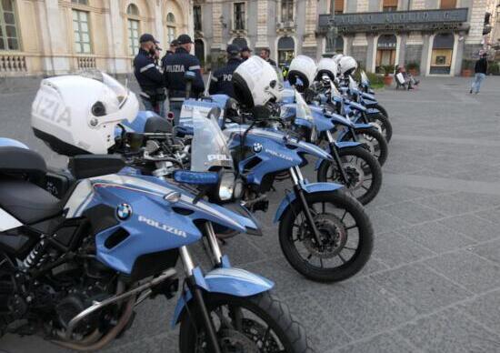Motociclista ritrova la moto rubata grazie all'AirTag Motociclista ritrova la moto rubata grazie all'AirTag