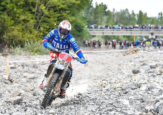 Maglia Azzurra. FIM ISDE, Day 2. L’Italia consolida il primato nel Trofeo e nel Trofeo Junior Maglia Azzurra. FIM ISDE, Day 2. L’Italia consolida il primato nel Trofeo e nel Trofeo Junior