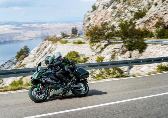 Novità Moto 2022, le Sport Tourer Novità Moto 2022, le Sport Tourer