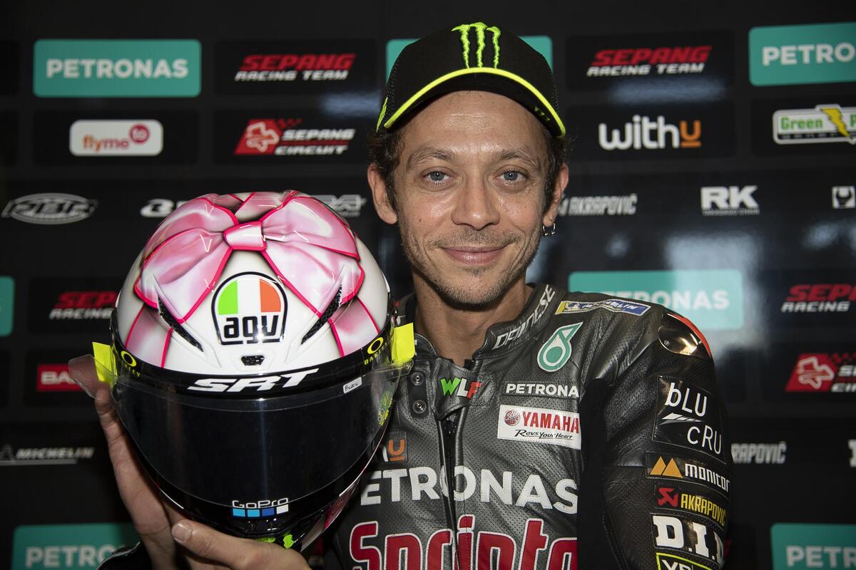 MotoGP, GP di Misano 2021. Valentino Rossi svela il nuovo casco [VIDEO] -  MotoGP - Moto.it