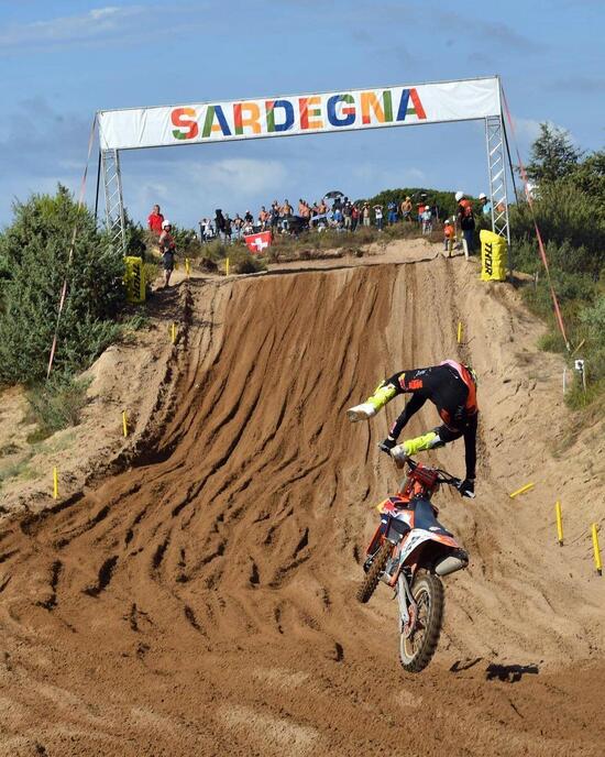Brutta caduta per Antonio Cairoli nel Gran Premio in Sardegna Brutta caduta per Antonio Cairoli nel Gran Premio in Sardegna