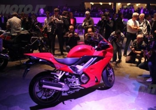 EICMA 2013. Honda VFR800F 2014 EICMA 2013. Honda VFR800F 2014
