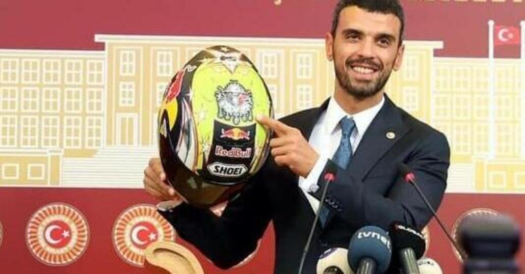 Kenan Sofuoglu: “Ingiusta la penalità a Deniz Oncu: l’aggressività in pista è necessaria”