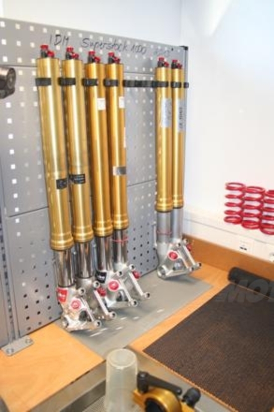 Alpha Technik: Centro di Consulenza tecnica Bitubo per l'Europa Alpha Technik: Centro di Consulenza tecnica Bitubo per l'Europa