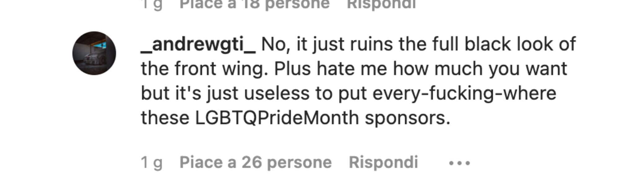 Alcuni dei messaggi omofobi sotto il post LGBTQ+ della Ferrari
