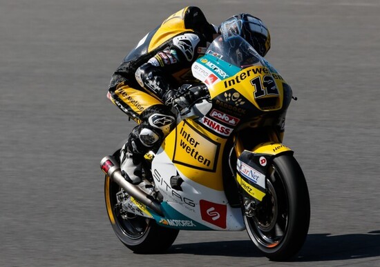 Thomas Luthi e Alex Marquez vincono in Moto2 e Moto3 Thomas Luthi e Alex Marquez vincono in Moto2 e Moto3