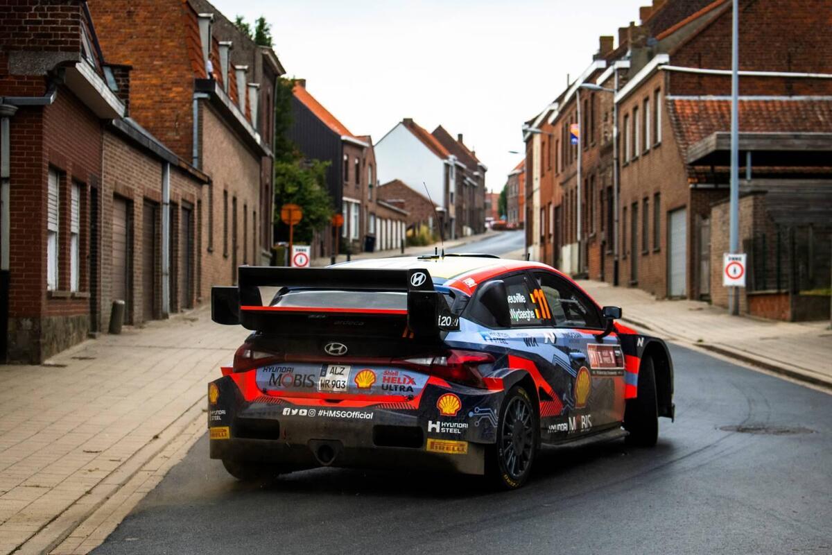 WRC22.  Ypres Rally D1.  Έξω ο Ροβανπέρα!  Neuville-Tanak, “Coude a Coude” Hyundai – Ειδήσεις