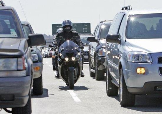 lane-splitting2.jpg