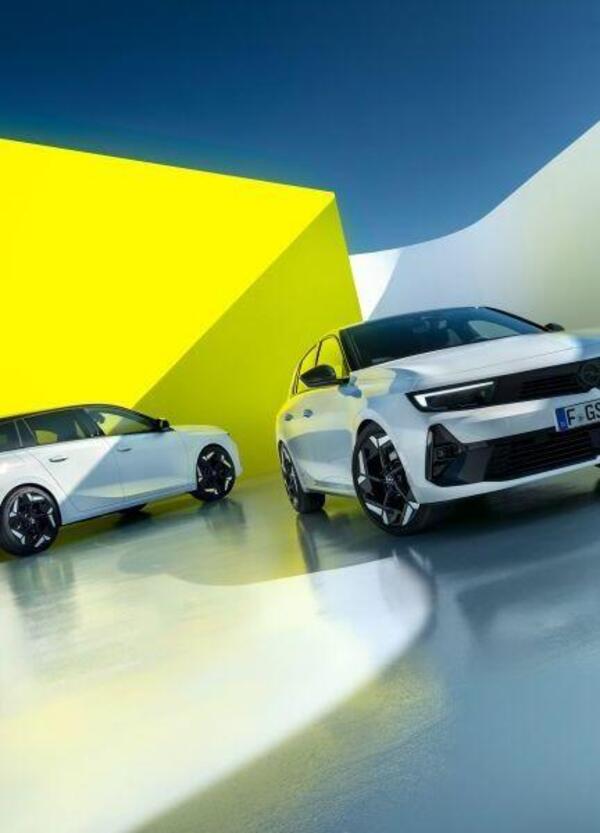 Nuove Opel Astra GSe e Opel Astra Sports Tourer GSe