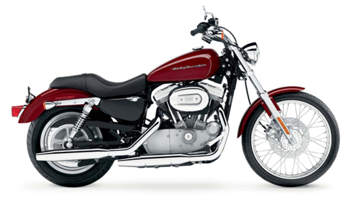 Harley-Davidson 883 Custom (2008 - 12) - XL 883C, prezzo e scheda tecnica -  Moto.it