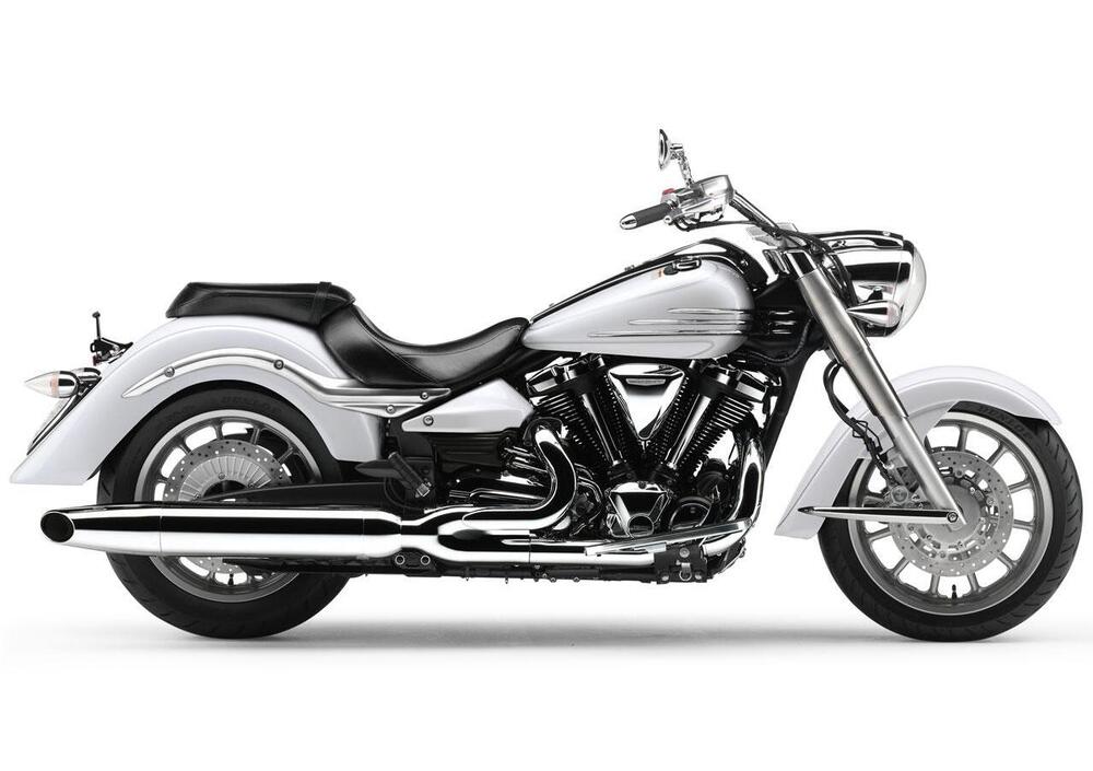 Yamaha XVS 1900 Midnight Star (2006 16), prezzo e scheda