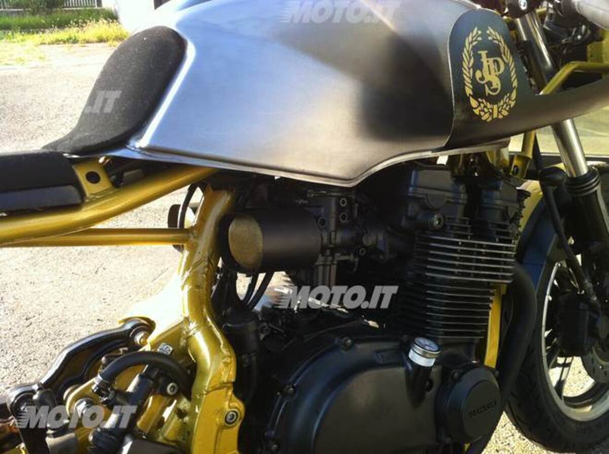 Le Strane Di Moto.it: Suzuki Gsx 550Ef Café Racer - News - Moto.it