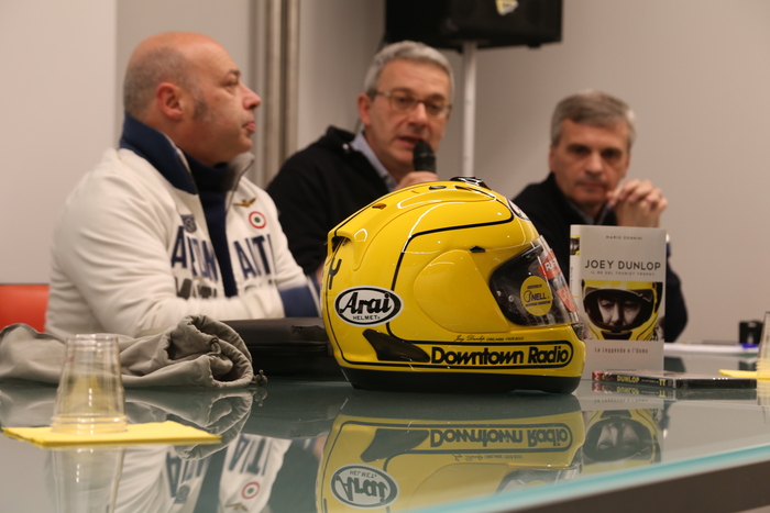 Arai RX7 Joey Dunlop Replica - Accessori - Moto.it