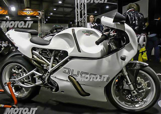 Le Strane di Moto.it: Ducati 900SS Le Strane di Moto.it: Ducati 900SS