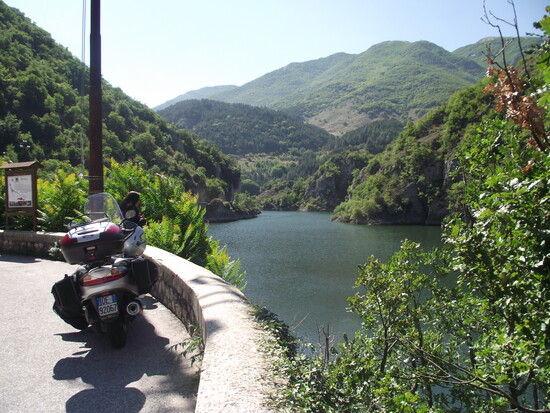 Viaggi in moto: da Roma alle Gole del Sagittario Viaggi in moto: da Roma alle Gole del Sagittario