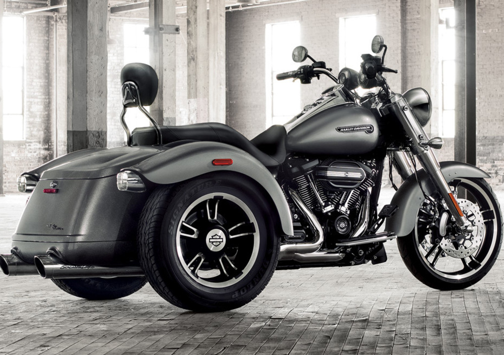 harley freewheeler fairing